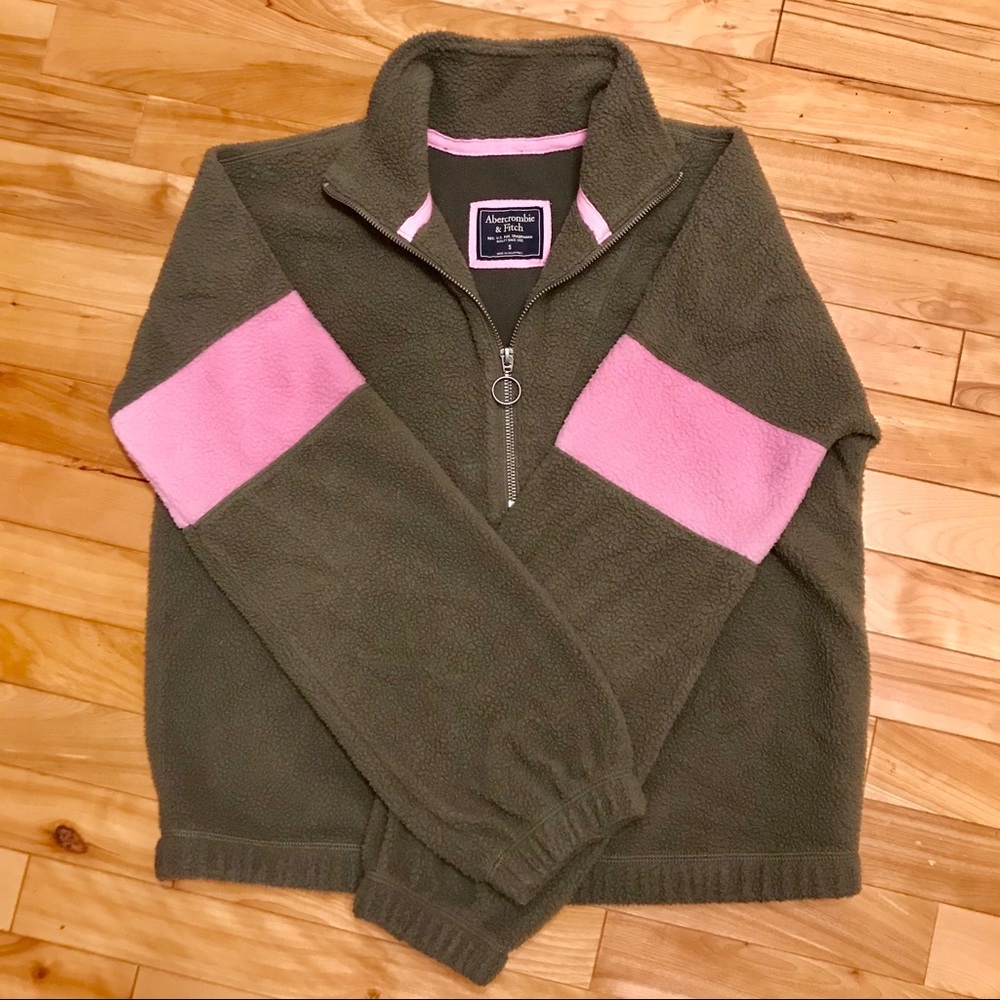 🌈2 for $20!🌈 A&F teddy bear fleece 🐻